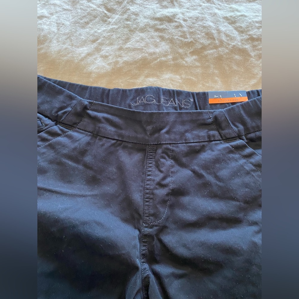 JAG 8inch Gracie Shorts SLIMMING - Picture 2 of 6